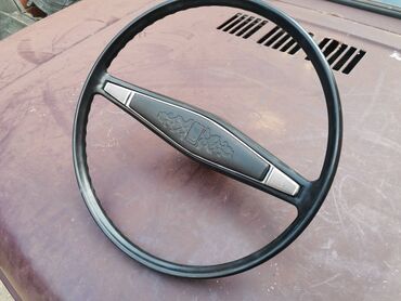 Auto delovi: Volan Lada 2121 Niva. Polovno, očuvano kao novo. Skinuto sa — 4