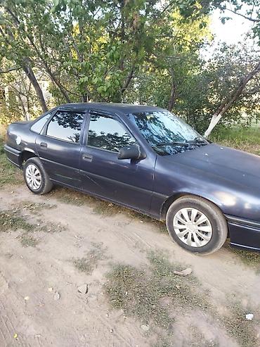 c class w204: Opel Vectra: 1995 г., 1.6 л, Механика, Бензин, Седан — 6