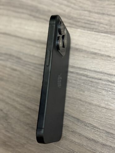 новый айфон 14 про: IPhone 15 Pro, Колдонулган, Black Titanium, Заряддоочу түзүлүш, 86 %