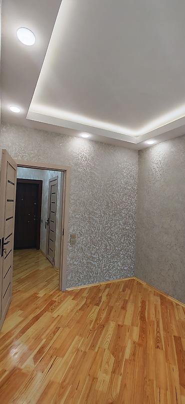 tavan dizaynı: Yasamalda Kiyev lahiyəli Daş binada mükəmməl planlaşdırılmış 1 otaqdan — 5