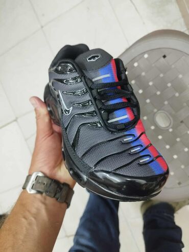 Patike: Ove su 26-36 3200 — 1