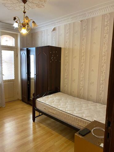 Köhnə tikili: Bakı, 3 otaqlı, Köhnə tikili, m. Qara Qarayev, 85 kv. m — 3