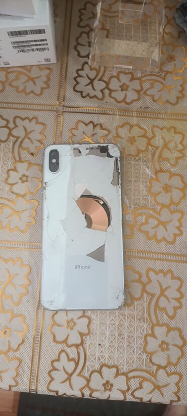 продать сломанный телефон на запчасти: IPhone Xs Max, Б/у, 256 ГБ, Matte Gold, 100 %