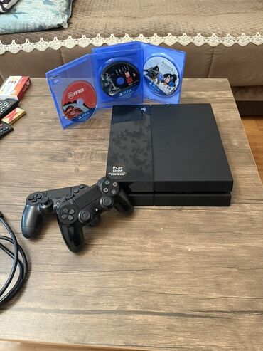kreditle playstation 3: PlayStation 4 (PS4) oyun konsolu komplekt Daxildir: - PS4 konsolu