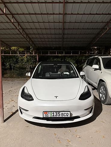 id4 pro: Tesla Model 3: 2022 г., Электромобиль, Седан — 1