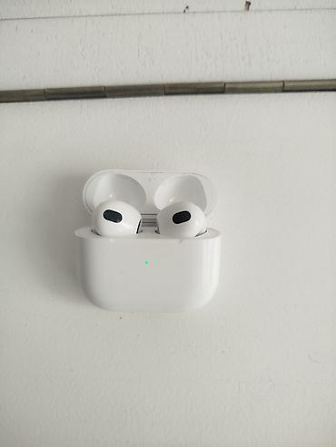 airpod pro: Оригинальные Apple Airpods 3 - Компактный кейс с магнитным креплением — 2