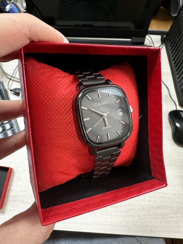 часы casio: Продаю совершенно новые часы, не ношенные, защитка от батарейки еще не