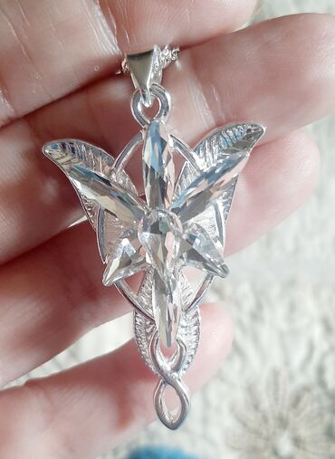 Ogrlice: Ogrlica sa priveskom, Materijal: Cirkon — 4