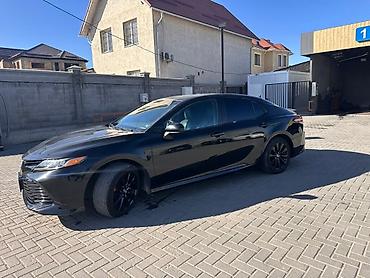 Toyota: Toyota Camry: 2018 г., 2.5 л, Автомат, Бензин, Седан — 2