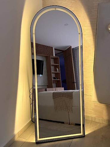 a freim: Напольное арочное зеркало с LED‑подсветкой - Форма: арка с — 1