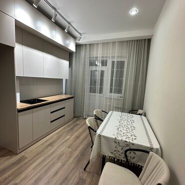 однокомнатная квартира продается: 1 комната, 42 м², Элитка, 2 этаж, Евроремонт