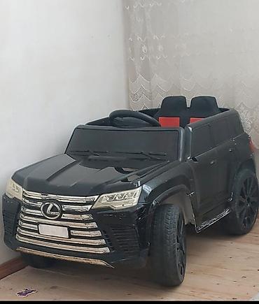 Uşaq üçün elektrik maşınları: Uşaq maşını – elektrikli ride-on SUV modeli - Tam işləkdir - Pult ilə — 1
