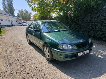 Toyota: Toyota Avensis: 1999 г., 1.8 л, Механика, Бензин, Седан