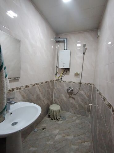 Uzunmüddətli kirayə mənzillər: Əhmədli Bakı kinoteatrı yaxınlığında 9/3, orta bulok 3 otaqlı tam -da lalafo.az — 8 Uzunmüddətli kirayə mənzillər: Əhmədli Bakı kinoteatrı yaxınlığında 9/3, orta bulok 3 otaqlı tam — 8