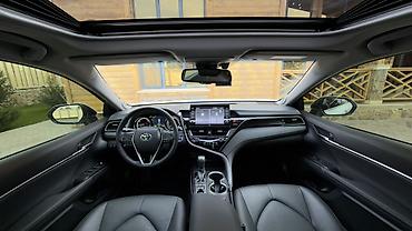 Toyota: Toyota Camry: 2023 г., 2.5 л, Автомат, Гибрид, Седан — 7