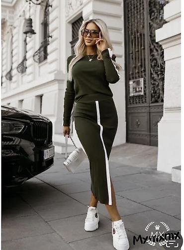 Kompleti: 🔥Zenski dvodelni komplet – džemper i suknja midi dužine
✅2200 din — 3