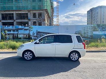 tayota funcargo: Toyota Raum: 2003 г., 1.5 л, Автомат, Бензин, Минивэн — 3