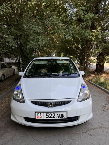 расат б5: Honda Fit: 2005 г., 1.3 л, Вариатор, Бензин, Хэтчбэк
