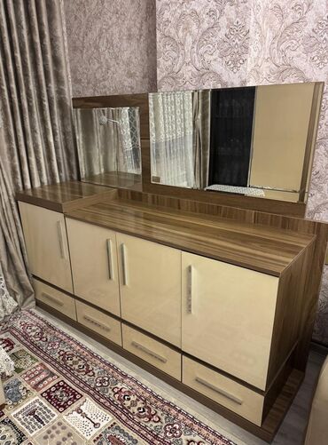 купить зеркало в баку: С зеркалом