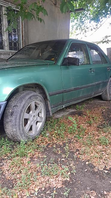 clas: Mercedes-Benz W124: 1987 г., Седан — 3