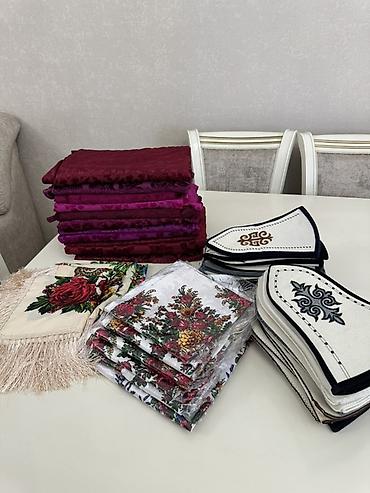 для подарки: Набор текстиля для дома и сервировки стола. Состав: - Стопка плотных — 2