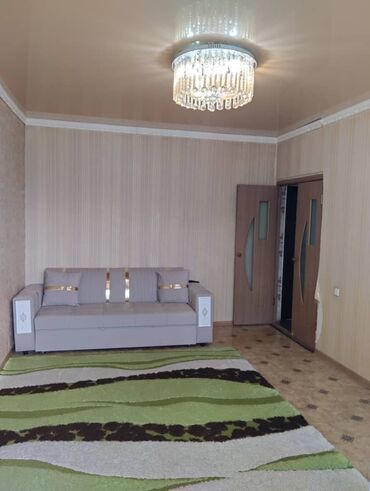 сдаю квартиру в мкр учкун: 2 комнаты, 70 м², 106 серия, 5 этаж, Косметический ремонт