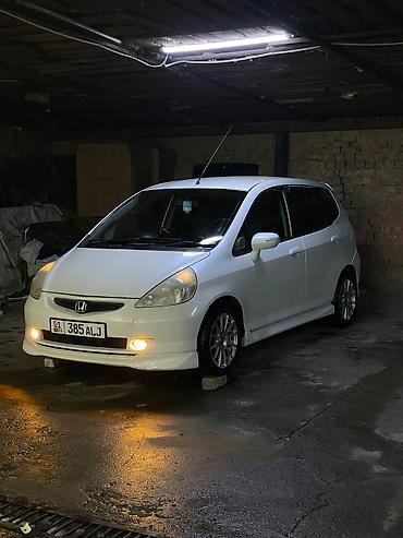 Honda Fit: 2003 г., 1.5 л, Вариатор, Бензин, Хэтчбэк