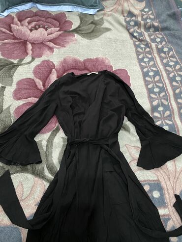 Вечерние платья: Вечернее платье, А-силуэт, Длинная модель, Атлас, С рукавами, С пайетками, M, XS, S — 3