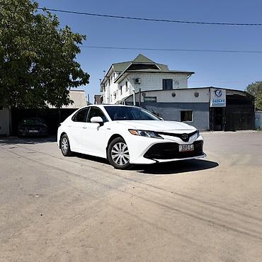Toyota Camry: 2020 г., 2.5 л, Автомат, Бензин, Седан
