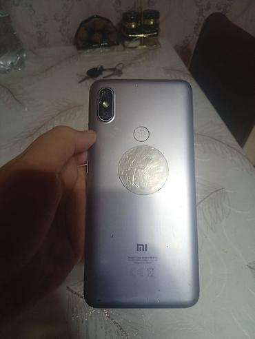 redmi mi a2 lite: Xiaomi Mi A2 Lite, 32 GB, rəng - Gümüşü, 
 İki sim kartlı — 3