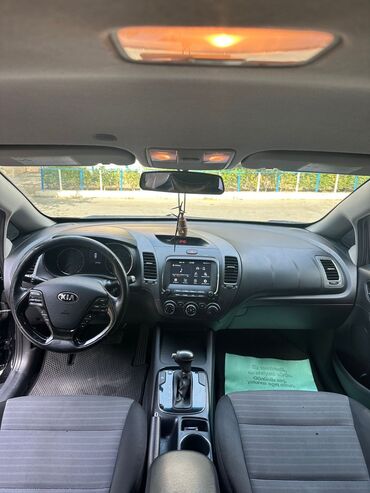 Kia: Kia Cerato: 2 l | 2018 il Sedan — 9