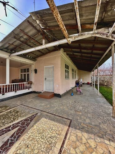 дом аламединский рынок: 56 м², 3 комнаты, Требуется ремонт Без мебели