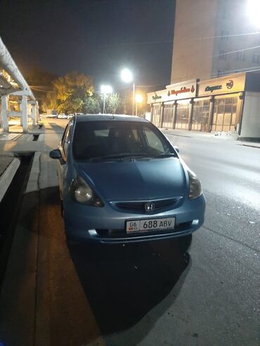 Honda: Honda Fit: 2002 г., 1.3 л, Бензин, Хэтчбэк — 15