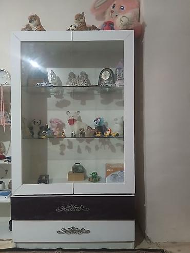 Komodlar: Şüşəli vitrin-komod - Material: MDF/LDSP əsaslı konstruksiya, ön — 1