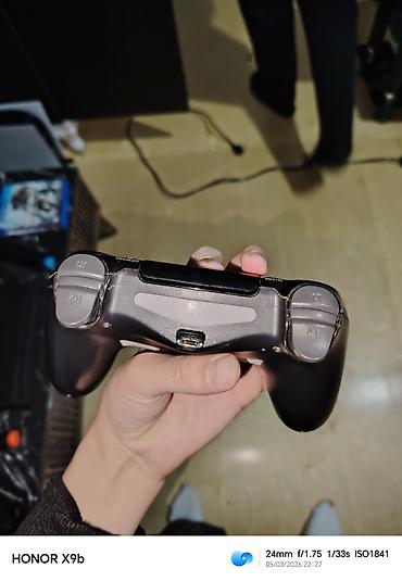 Video oyunlar üçün aksesuarlar: PS4 üçün aksessuar və oyun diskləri paketi - DualShock 4 üçün silikon — 9