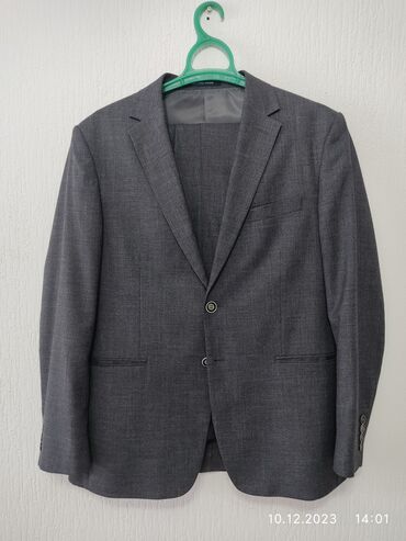 Мужская одежда: Костюм 6XL (EU 52), цвет - Серый