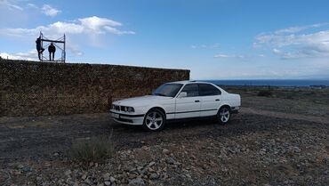 продажа мотор: BMW 5 series: 1989 г., 2 л, Механика, Бензин, Седан