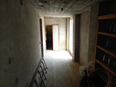 Həyət evləri və villaların satışı: Satışa təqdim olunur: həyəti və bağ sahəsi olan iki mərtəbəli fərdi — 11