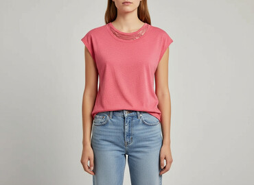 peanuts t shirty: Футболка жіноча, розмір S на lalafo.pl peanuts t shirty: Футболка жіноча, розмір S