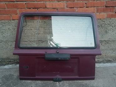 Auto delovi: Vrata gepeka lada 2104 karavan kompletna bordo sa staklom. Očuvana — 1