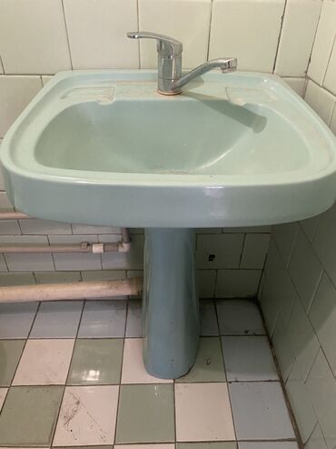 раковина для ванной со столешницей в бишкеке: Унитаз Колдонулган