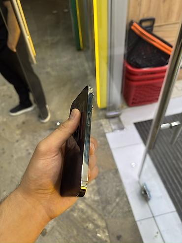 iphone 2020: IPhone 14 Pro, 256 GB, Qızılı, Face ID — 4
