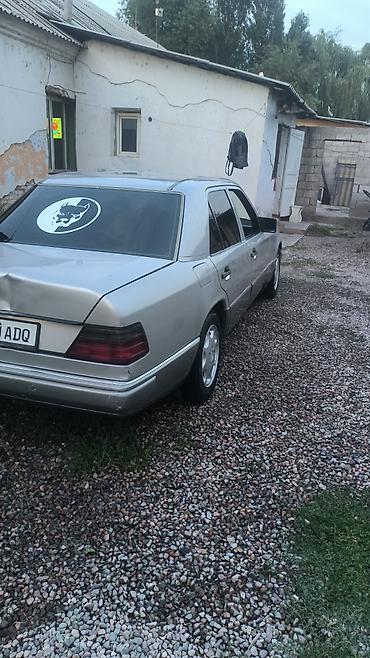 решотки: Mercedes-Benz W124: 1992 г., 2.3 л, Автомат, Бензин, Седан — 4