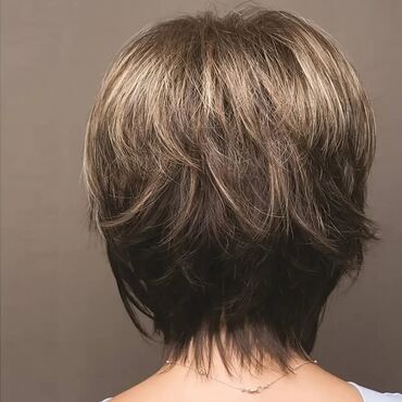 Perike i klipse: Extra kvalitet bez veštačkog sjaja Peru se peglaju uvijaju šišaju i — 6