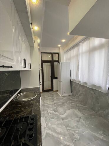 Uzunmüddətli kirayə mənzillər: Nizami rayonu, Bəhruz Nuriyev küçəsi, Laçın ticarət mərkəzinin — 12