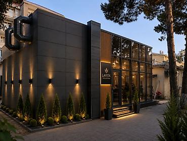 otelde: Ofisiant tələb olunur, Restoran, Gündəlik ödəniş — 1