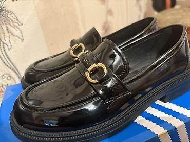 Qadın ayaqqabıları: Qadın üçün klassik laklı loafer ayaqqabılar - Brend: Youma - Rəng — 6