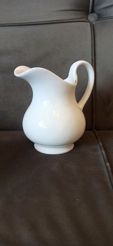 Əntiq qablar: Antik dekor kolleksiyası – 4 ədəd 1) Emallı metal fincan altlıq/şüşə — 11