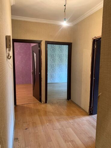 Köhnə tikili: Bakı, 4 otaqlı, Köhnə tikili, m. Qara Qarayev, 110 kv. m — 12