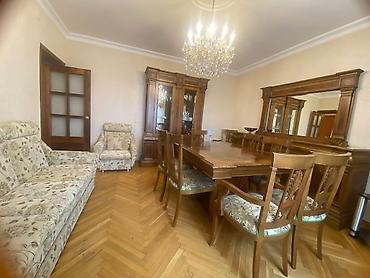 роза гул: Баку, Поселок Ясамал, 4 комнаты, Вторичка, м. Иншаатчылар, 105 м² — 2